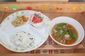 いもたき（給食）