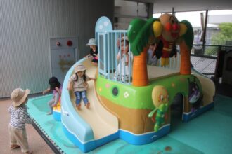 「アンパンマンとみなみの島」設置